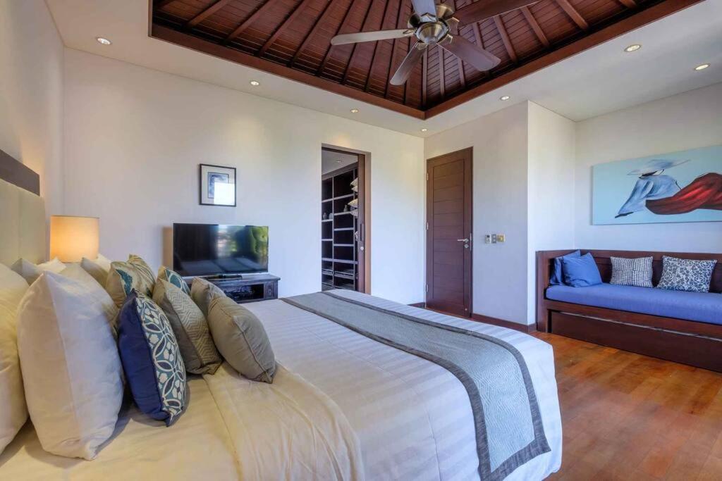 Kejora Beachfront Estate Sanur -Stunning Villa Eleven ภายนอก รูปภาพ