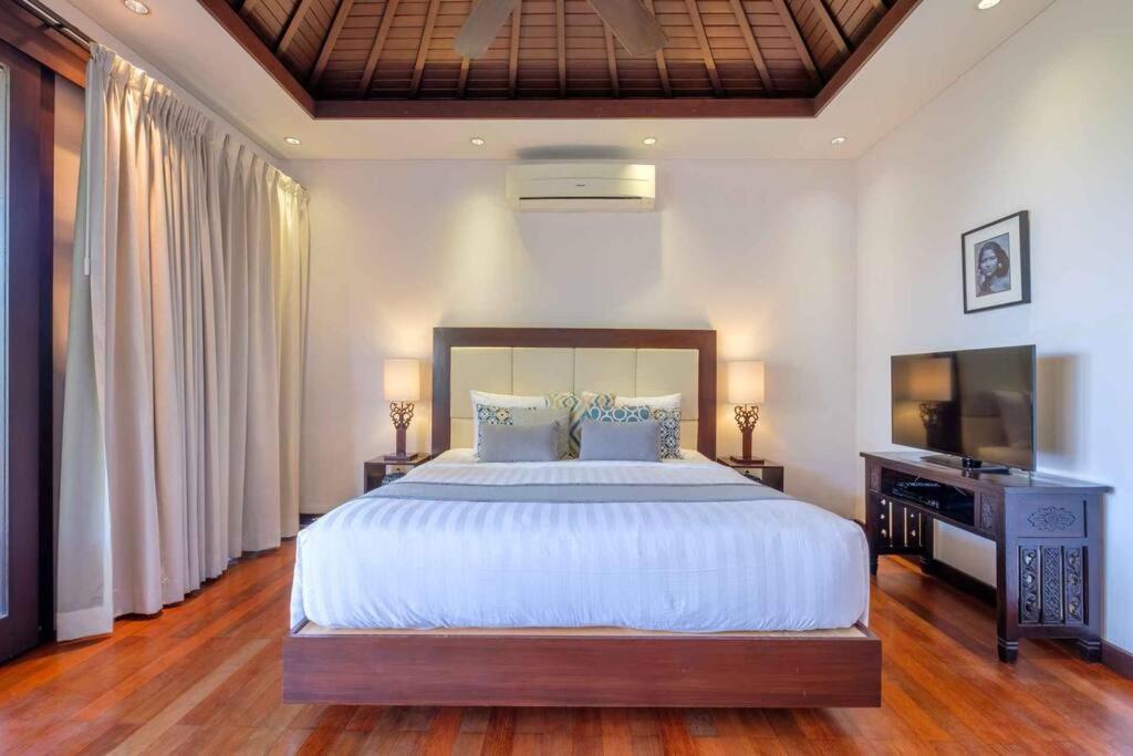 Kejora Beachfront Estate Sanur -Stunning Villa Eleven ภายนอก รูปภาพ