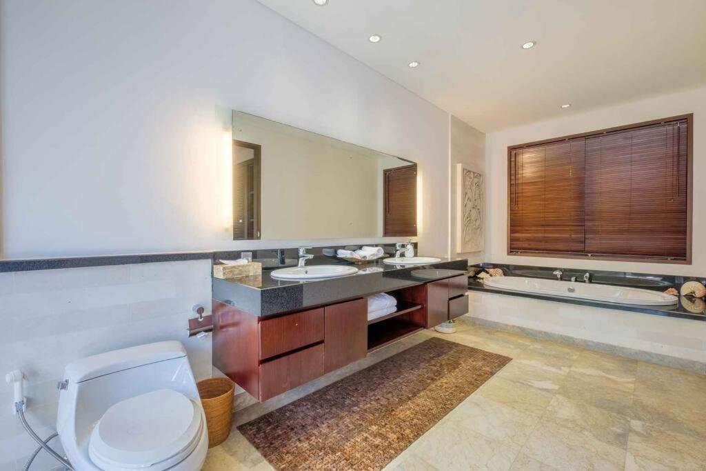 Kejora Beachfront Estate Sanur -Stunning Villa Eleven ภายนอก รูปภาพ