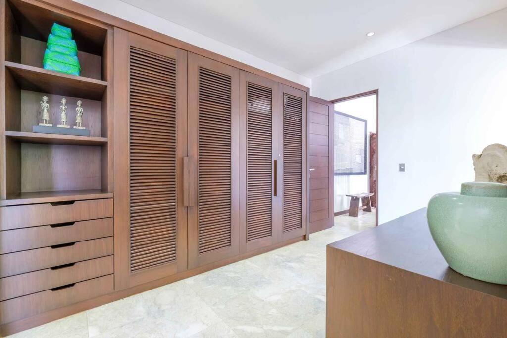 Kejora Beachfront Estate Sanur -Stunning Villa Eleven ภายนอก รูปภาพ