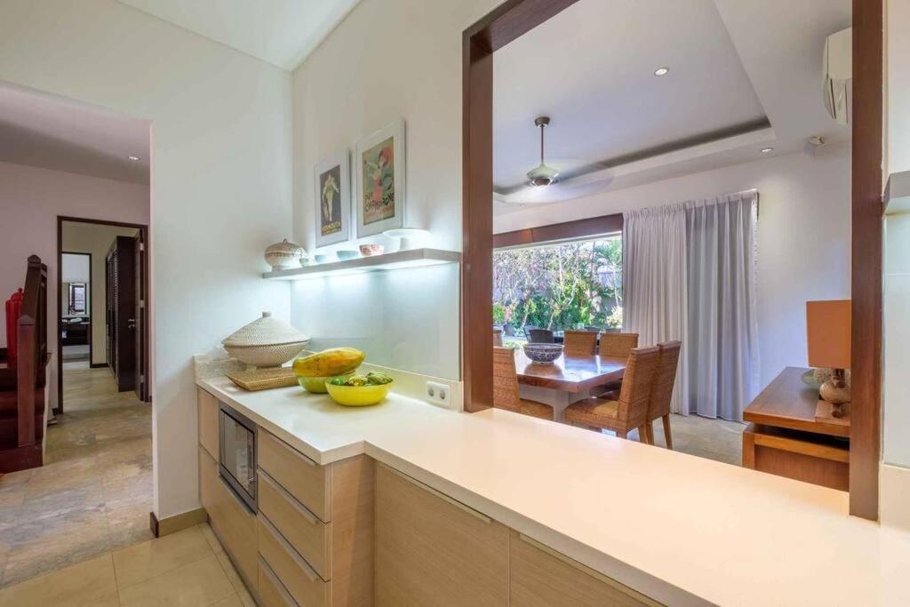 Kejora Beachfront Estate Sanur -Stunning Villa Eleven ภายนอก รูปภาพ
